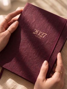 Agenda anual entelada 2027 TGM Premium Mulberry