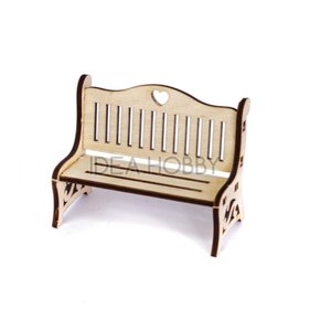 Banco de madera para casa de muñecas