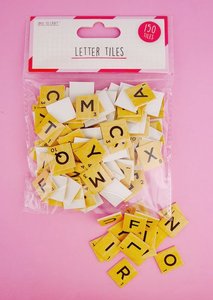 OFERTA BLACK FRIDAY Letras de madera adhesivas Scrabble Love to Craft 150 pcs