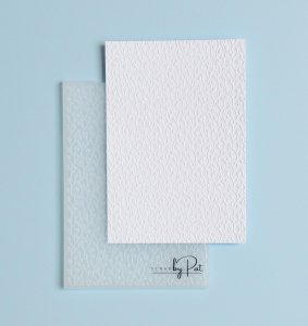 Carpeta de embossing Kiitos by Scrapbypat