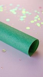 Papel Glitter especial encuadernación Verde Positva de Johanna Rivero